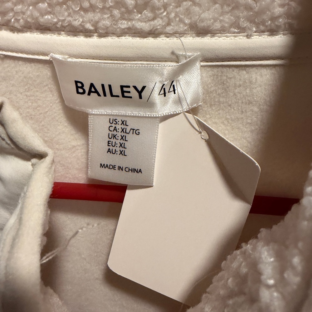 Bailey 44 Cream Fleece Jacket size XL - Picture 2 of 3